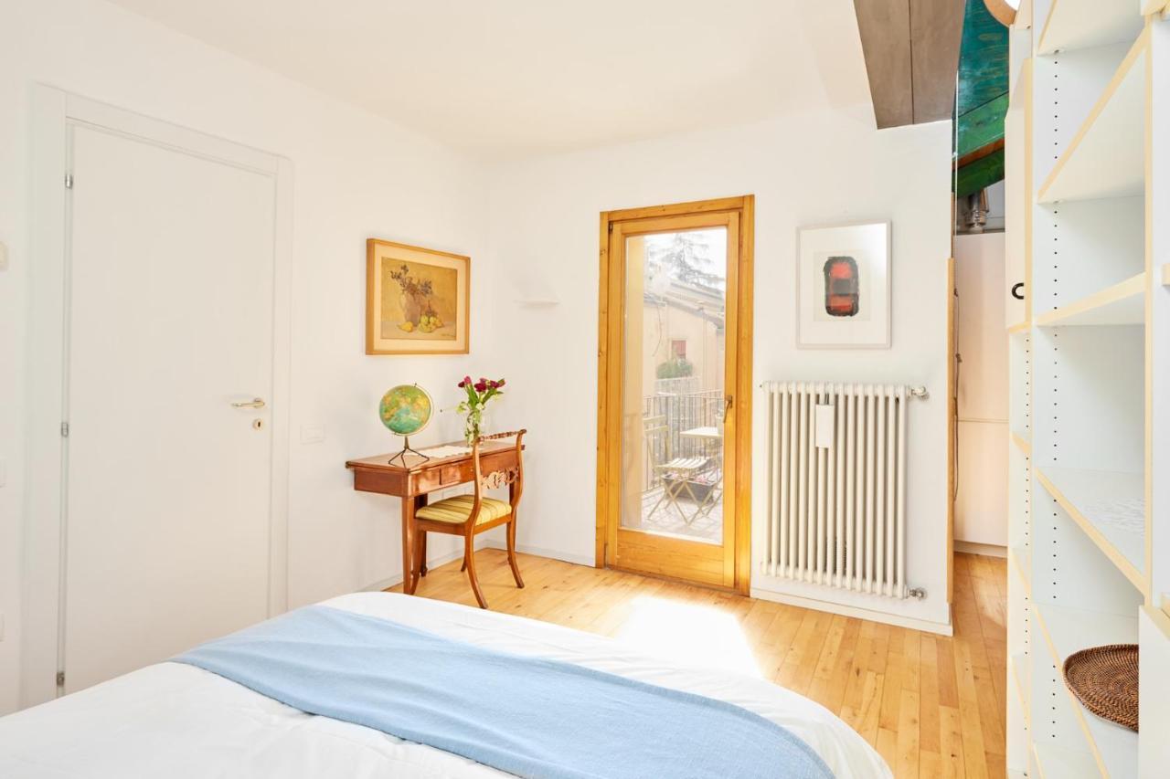 Italian Design Small Attic Bologna Esterno foto