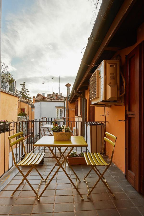 Italian Design Small Attic Bologna Esterno foto