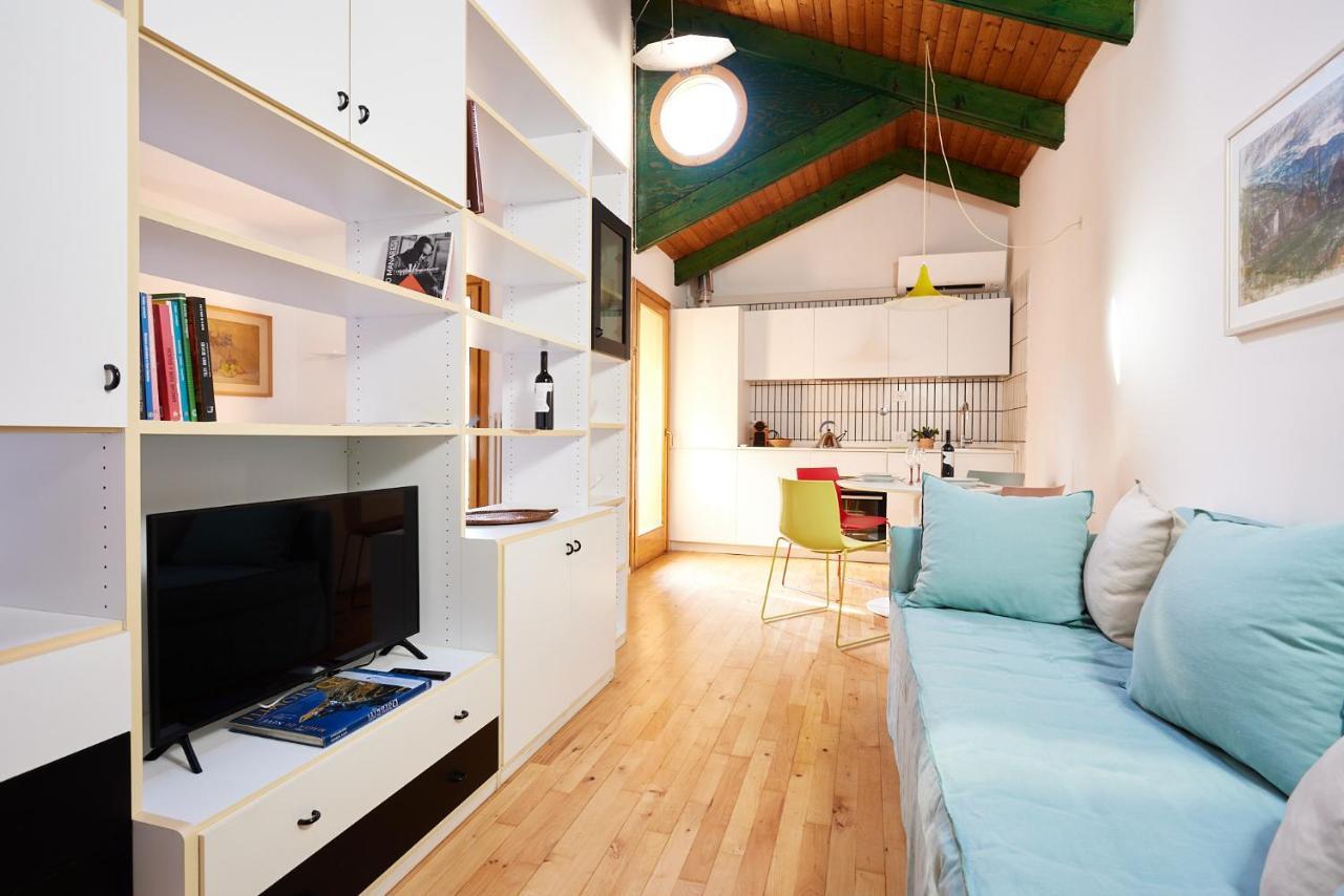 Italian Design Small Attic Bologna Esterno foto