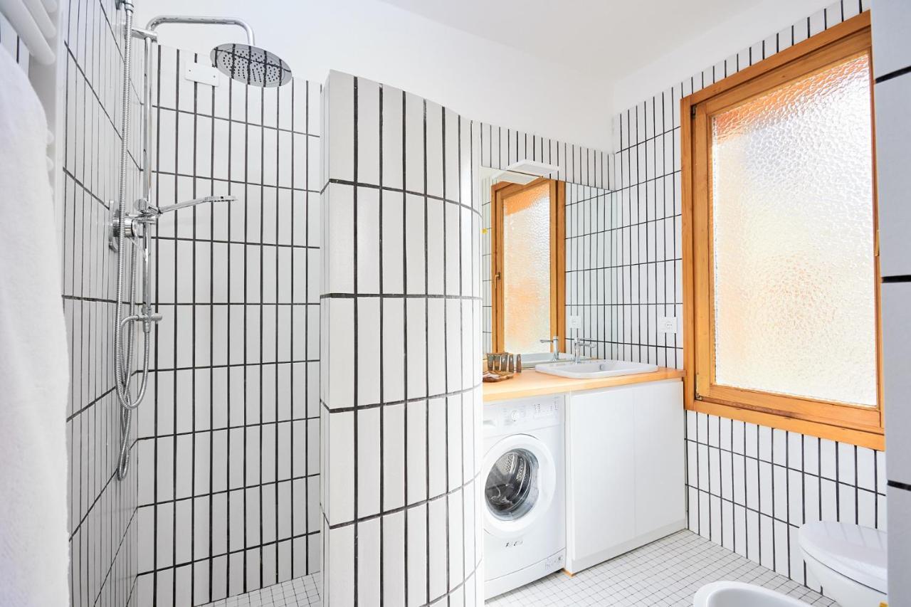 Italian Design Small Attic Bologna Esterno foto